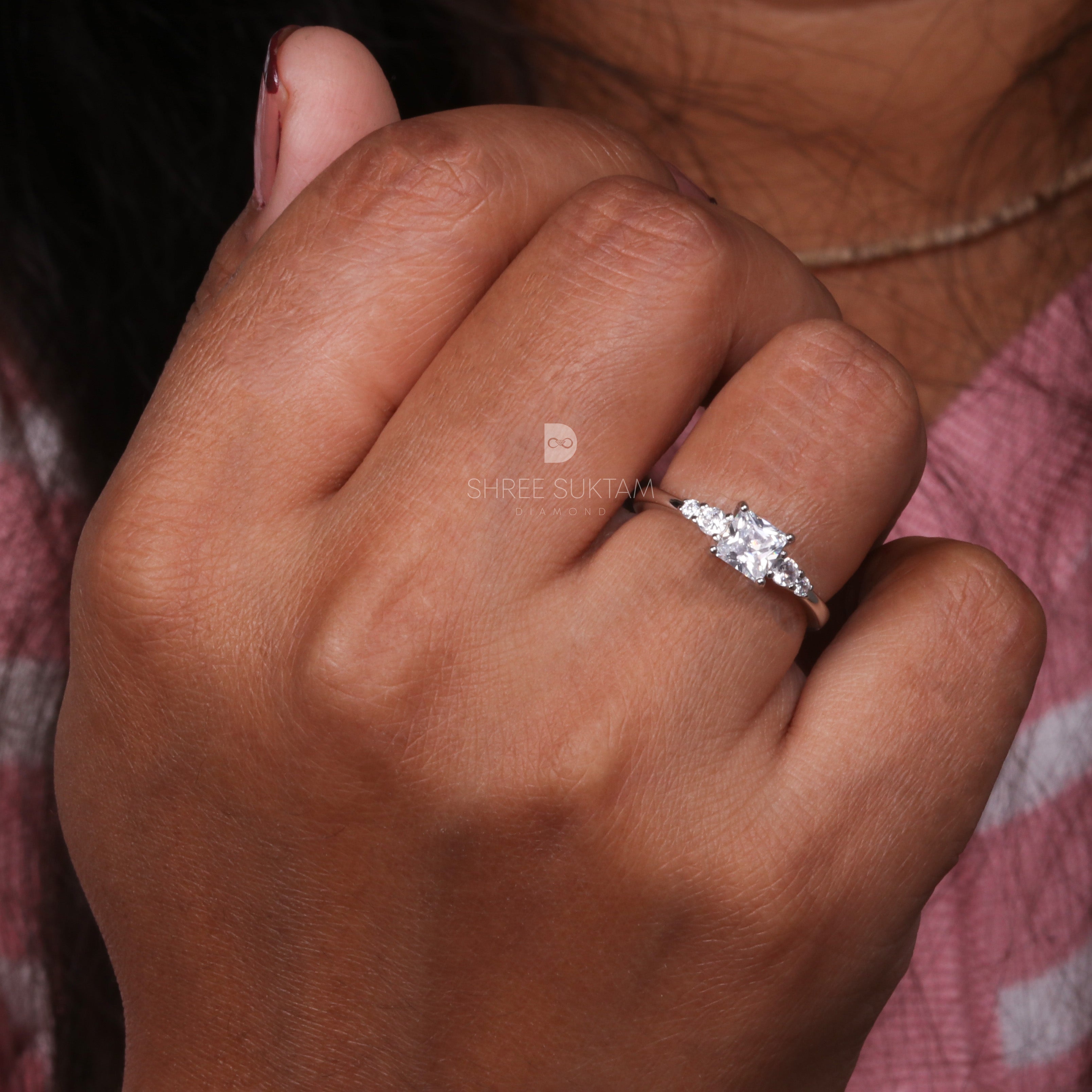 Princess Cut 1Carat Lab Grown Diamond Ring with Excellent Luster Engagement Ring 5 Stone Proposal Ring Anniversary Gift 18Kt Gold & Platinum