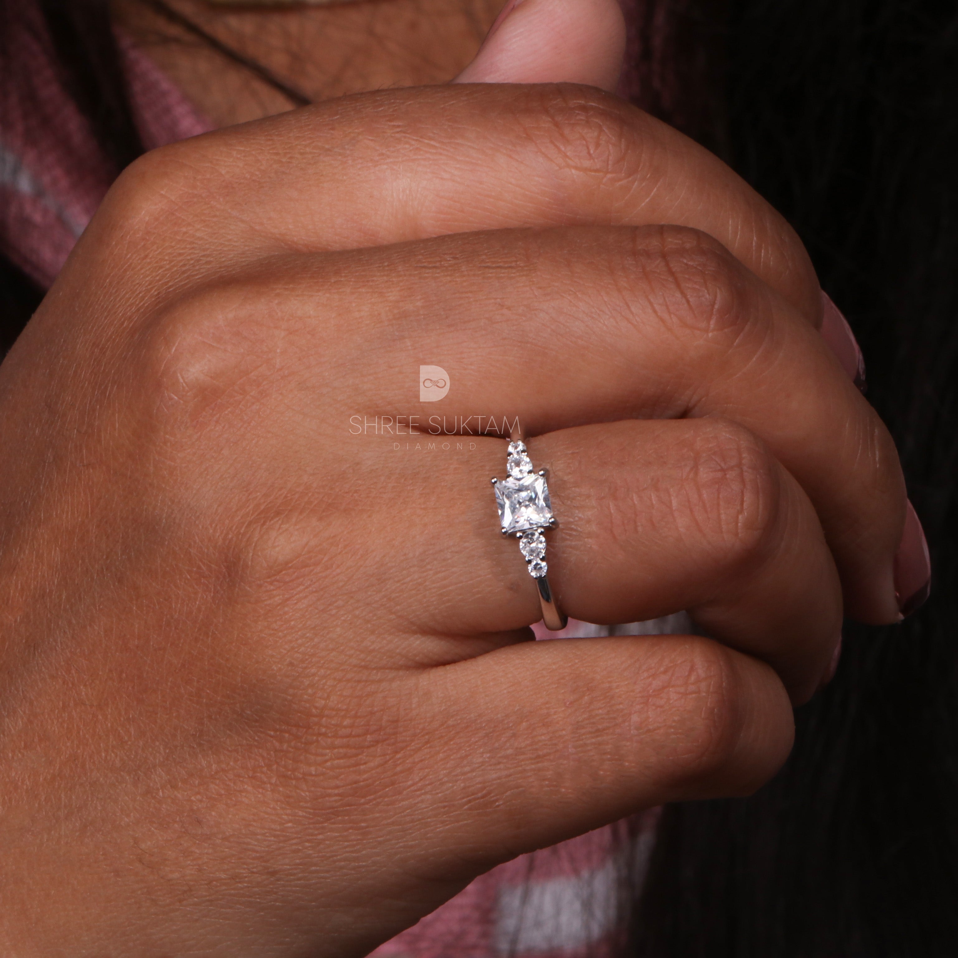 Princess Cut 1Carat Lab Grown Diamond Ring with Excellent Luster Engagement Ring 5 Stone Proposal Ring Anniversary Gift 18Kt Gold & Platinum