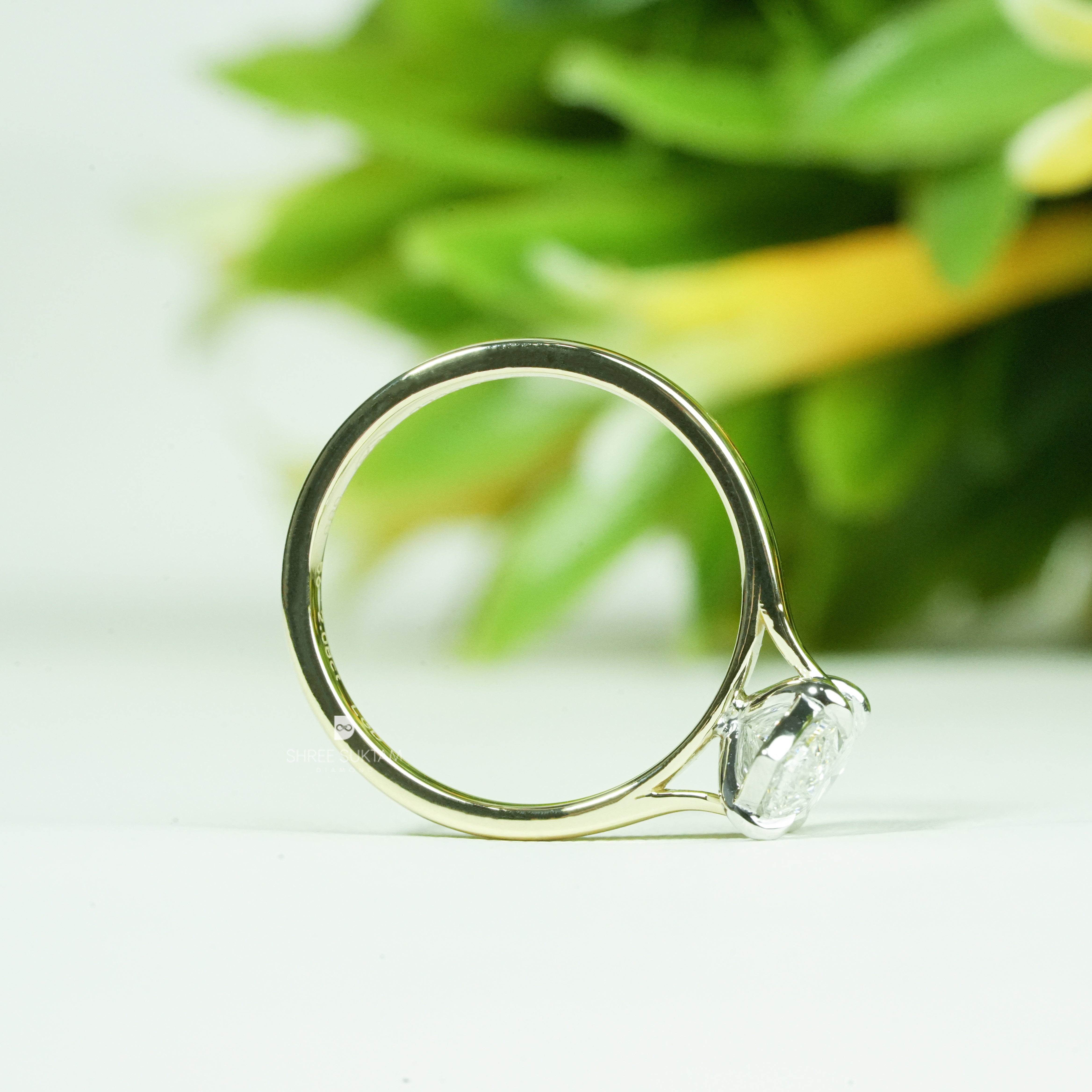 Brilliant Marquise Solitaire Diamond Ring Polished Band Four-Prong Setting Classic Minimalist Engagement Ring Timeless Fine Jewelry Design