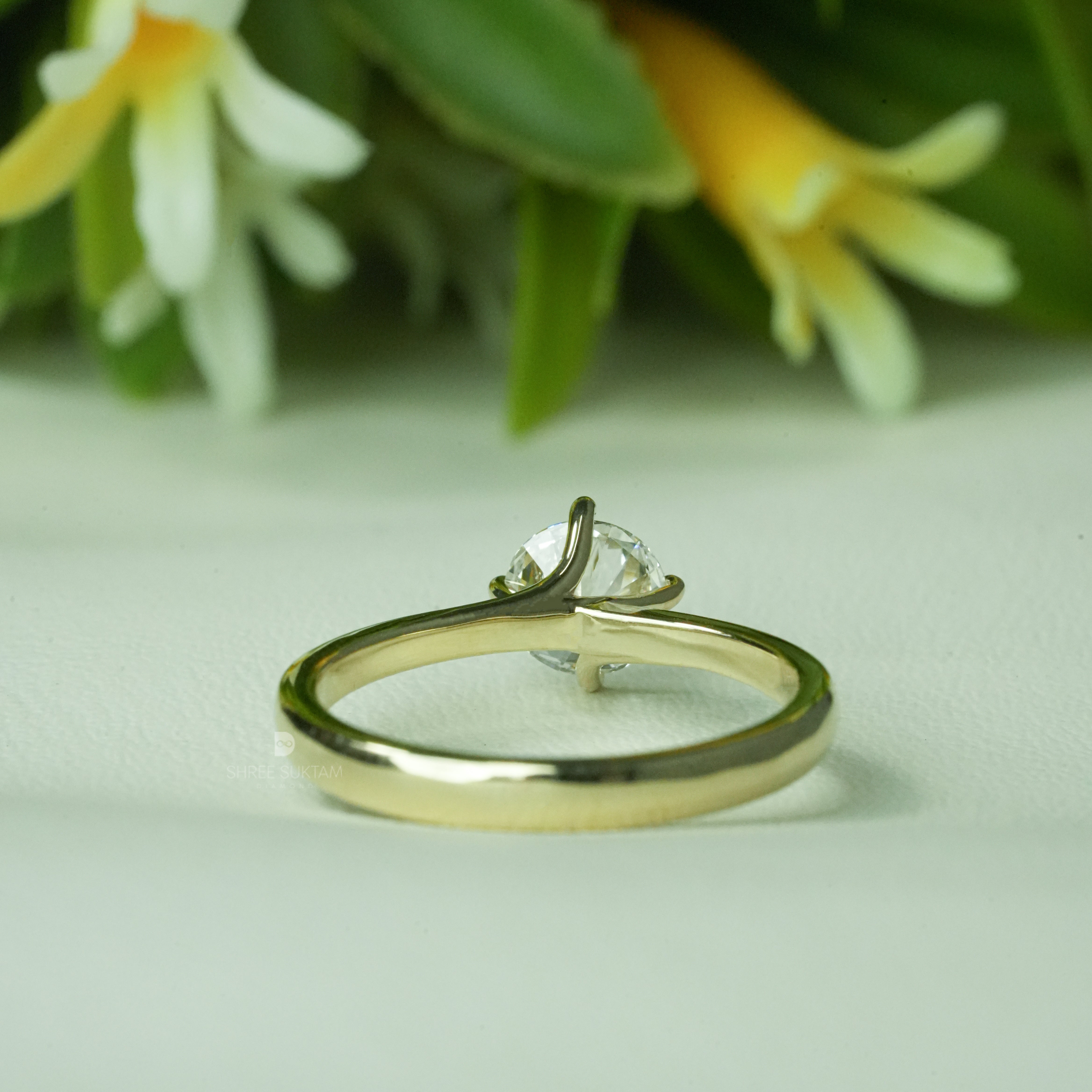 luxury engagement jewelry, anniversary diamond ring, dainty diamond ring, everyday diamond ring