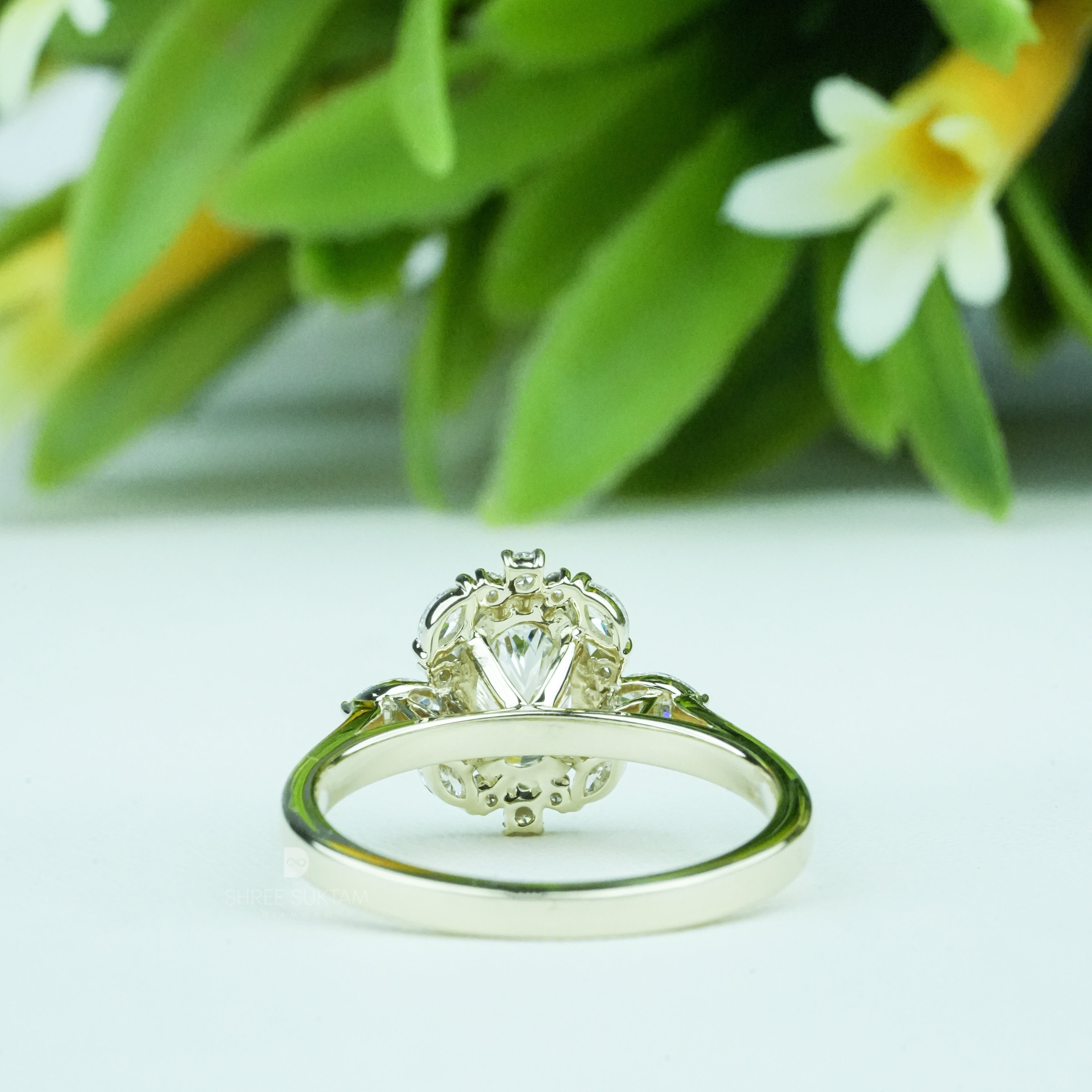 Oval Diamond Cluster Engagement Ring Lab Grown Diamond Marquise Halo Floral Ring Vintage Inspired Bridal Jewelry Unique Ring Handmade Ring Anniversary Diamond Ring