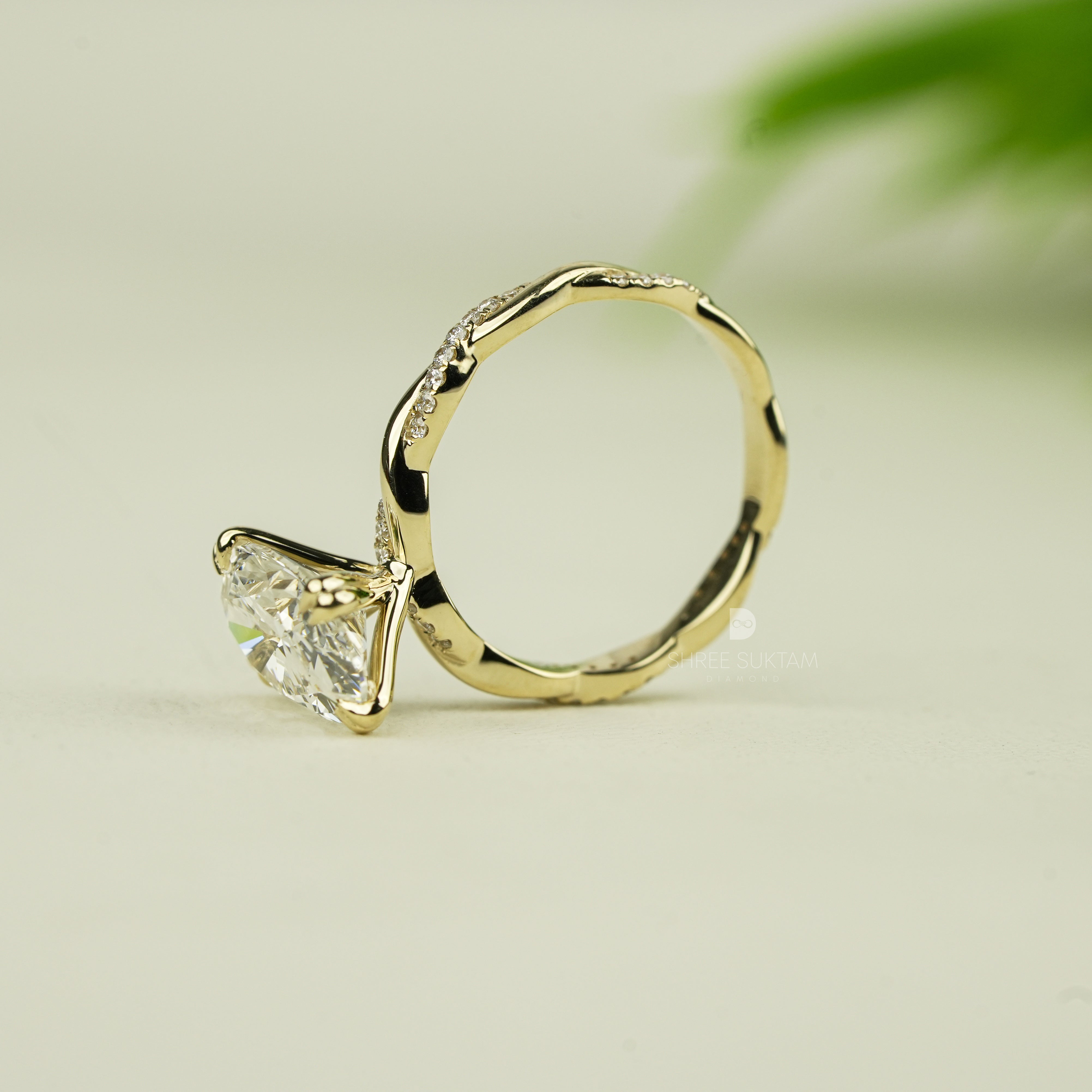 Stunning oval-cut diamond engagement ring set in yellow gold with intricate twisted band design. The solitaire diamond is securely held by four elegant prongs, reflecting brilliance and fire. A delicate and romantic piece of fine jewelry, perfect for engagements, proposals, anniversaries, or special occasions. A handcrafted timeless ring that radiates luxury, charm, and sophistication for the modern bride-to-be moissanite watch