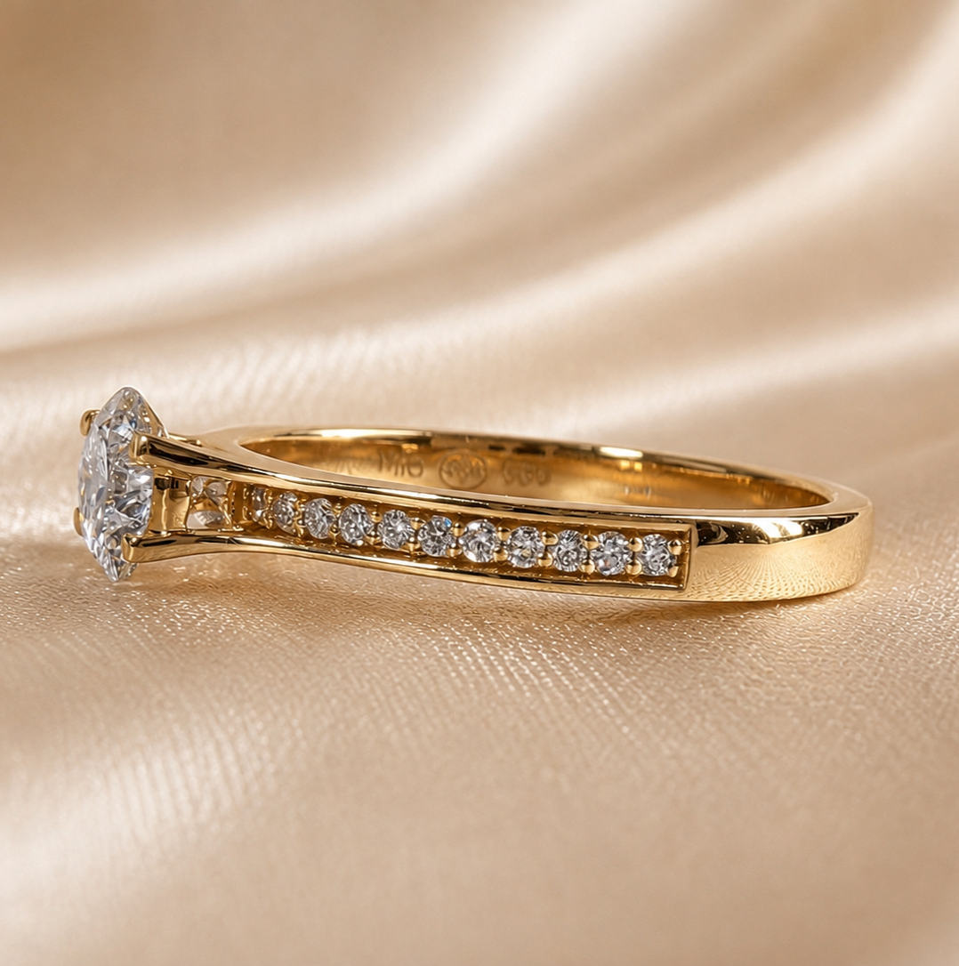 Round Lab Grown Diamond Engagement Ring Yellow Gold Diamond Wedding Ring Elegant Timeless Bridal Jewelry Ring Handmade Jewelry Gift for Her