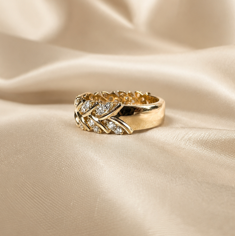 Round Lab Grown Diamond Leaf Ring Wedding Band Nature Inspired Diamond Ring Botanical Anniversary Band Diamond Stack Ring Handmade jewelry