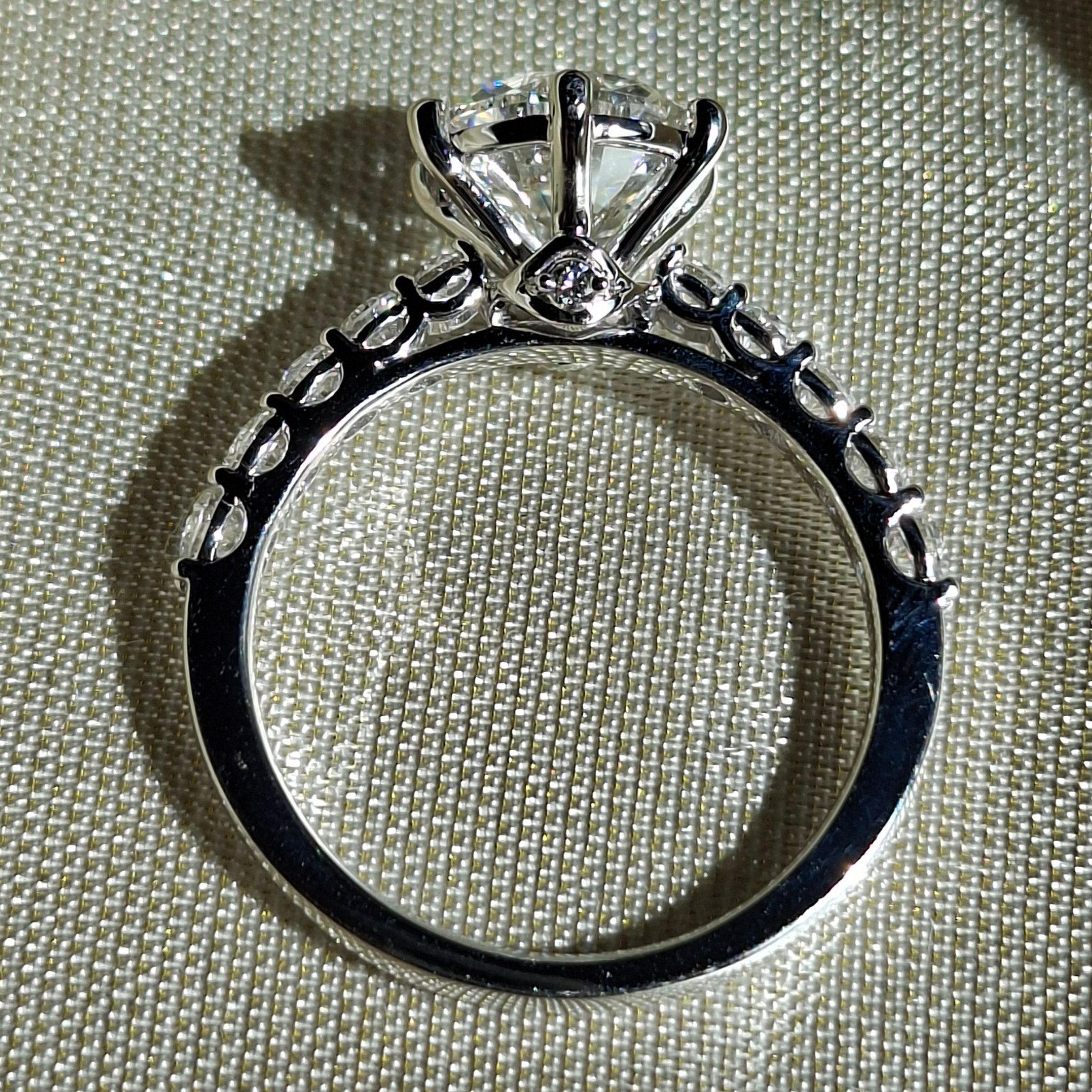 2 Carat Round Cut Lab Grown Diamond Engagement Ring Pavé Wedding Solitaire Promise Ring
