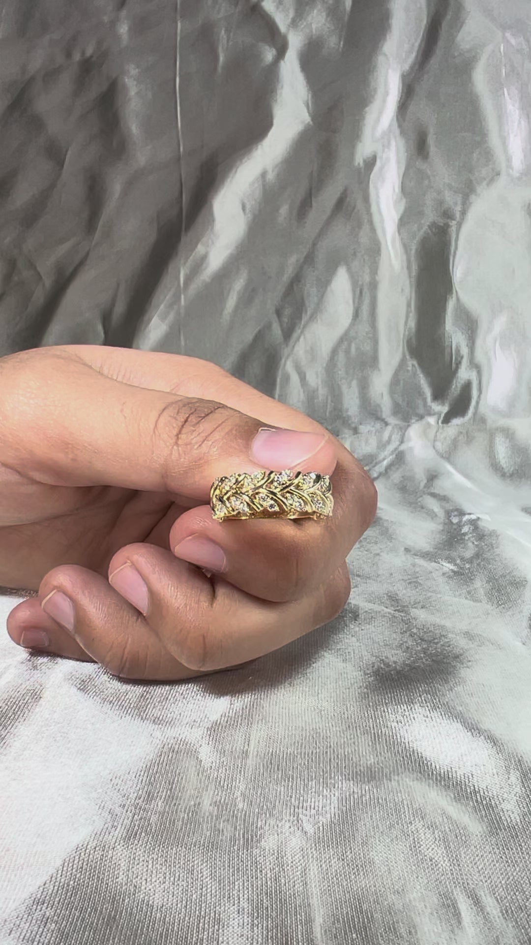 Round Lab Grown Diamond Leaf Ring Wedding Band Nature Inspired Diamond Ring Botanical Anniversary Band Diamond Stack Ring Handmade jewelry